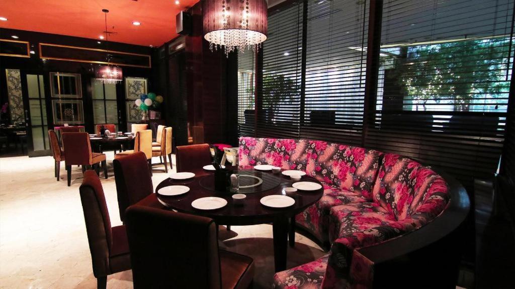 The Arista Hotel Palembang Exterior foto