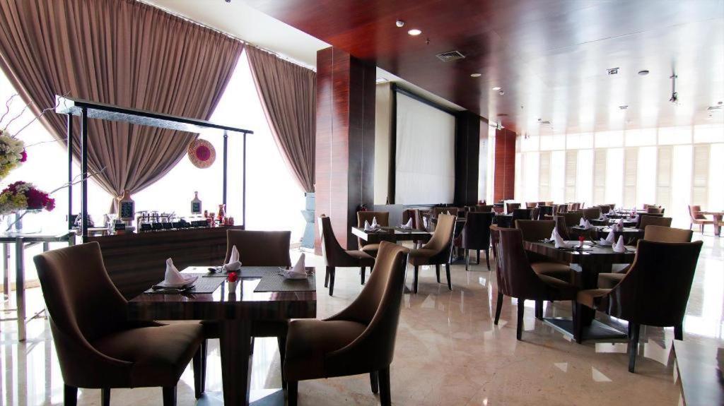 The Arista Hotel Palembang Exterior foto