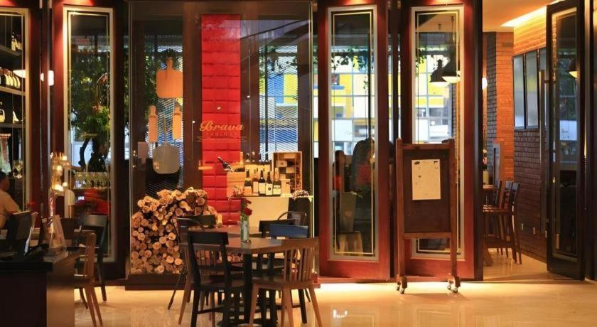 The Arista Hotel Palembang Exterior foto